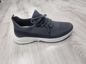 Arkansa grey trainer