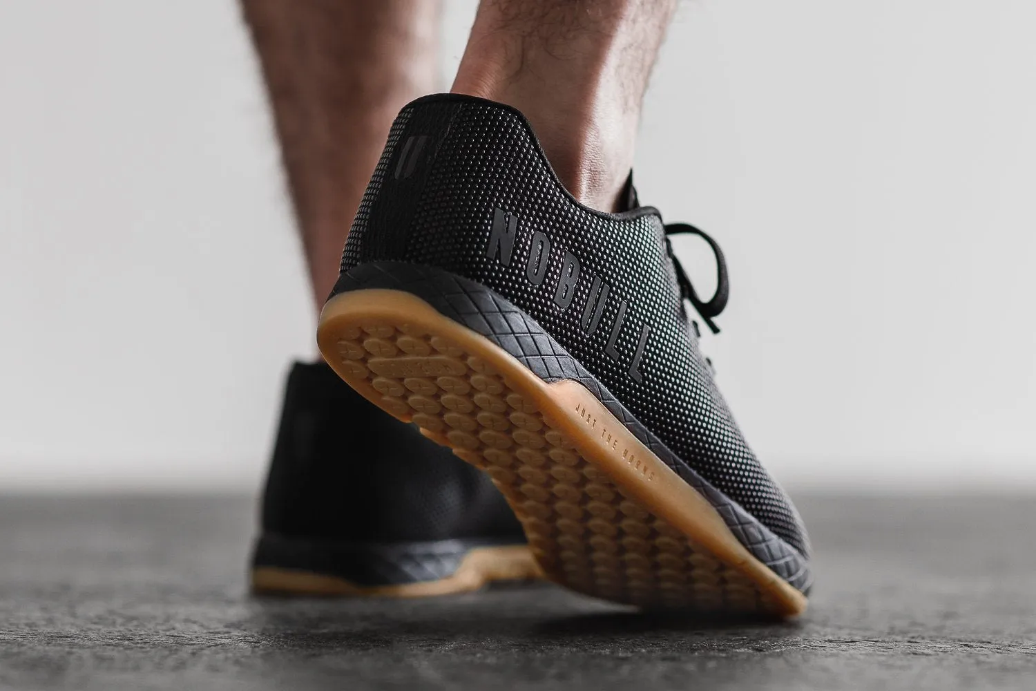 BLACK GUM TRAINER (MEN'S)