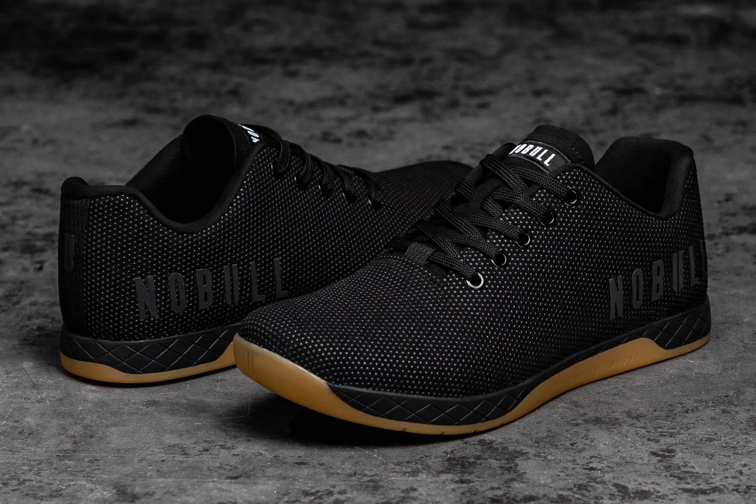 BLACK GUM TRAINER (MEN'S)