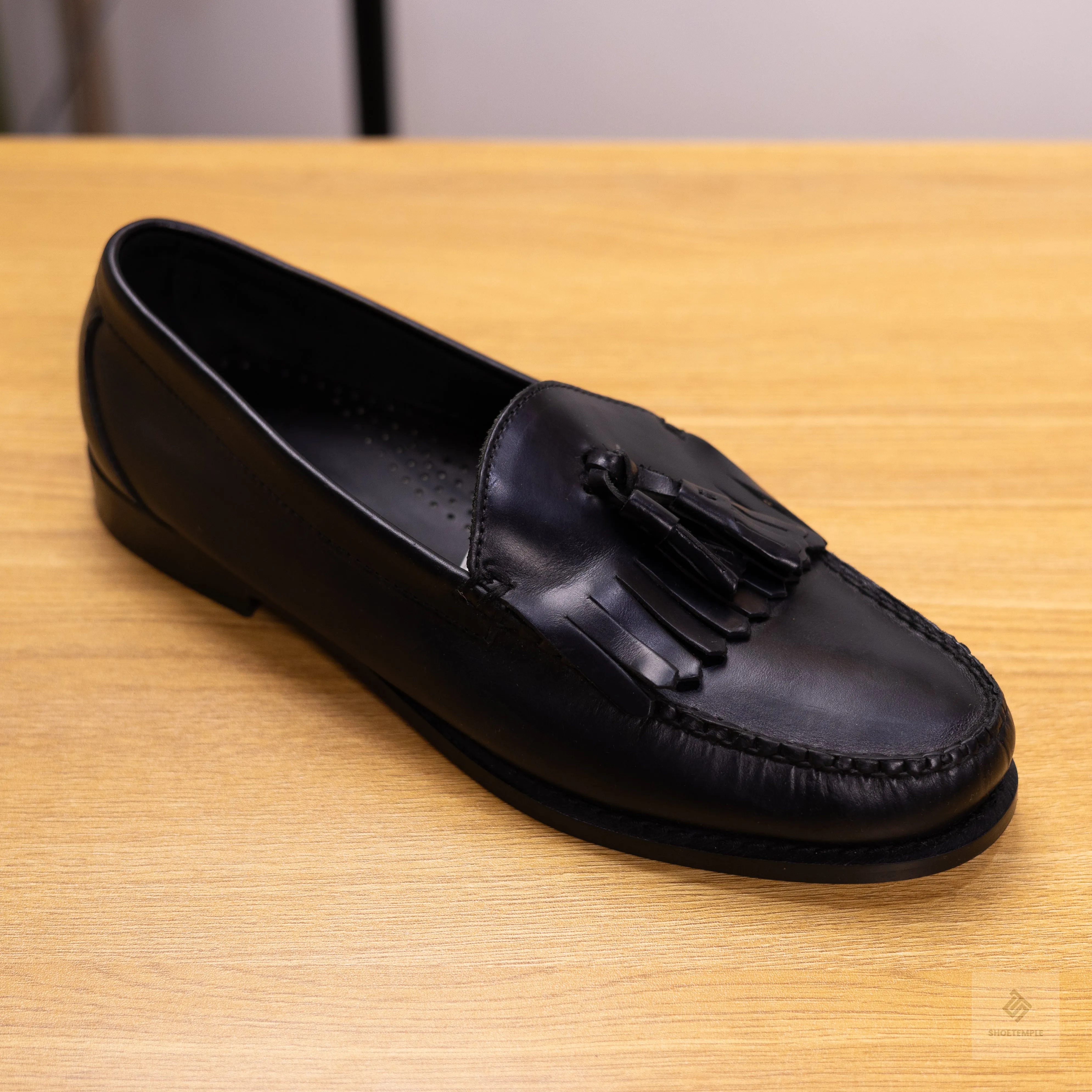 Brooks Brothers - Cheever Tassel Loafer with Kiltie - Black