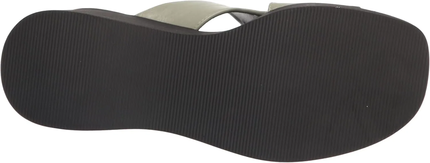 Chinese Laundry Women's Taysha Wedge Sandal