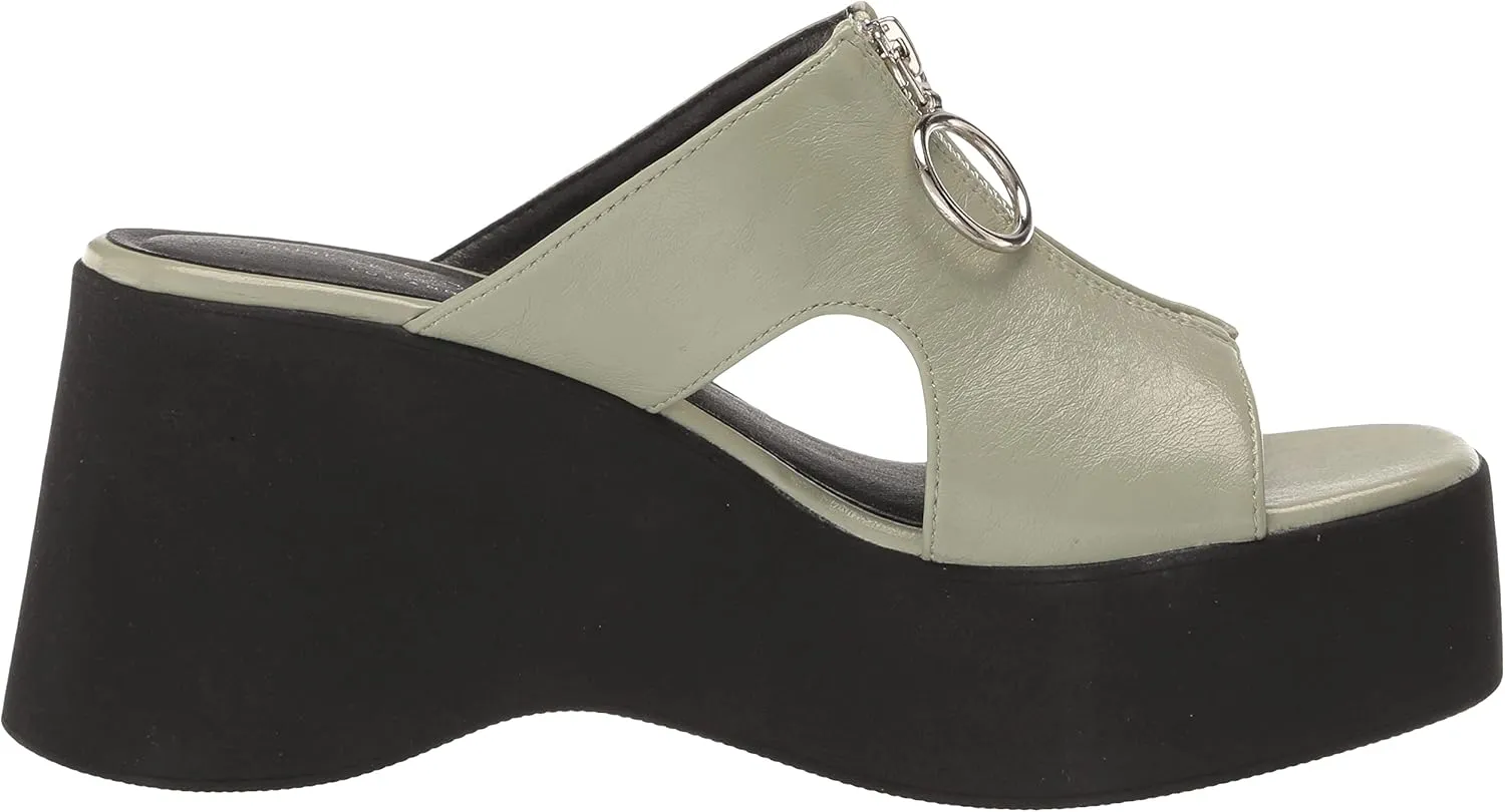 Chinese Laundry Women's Taysha Wedge Sandal