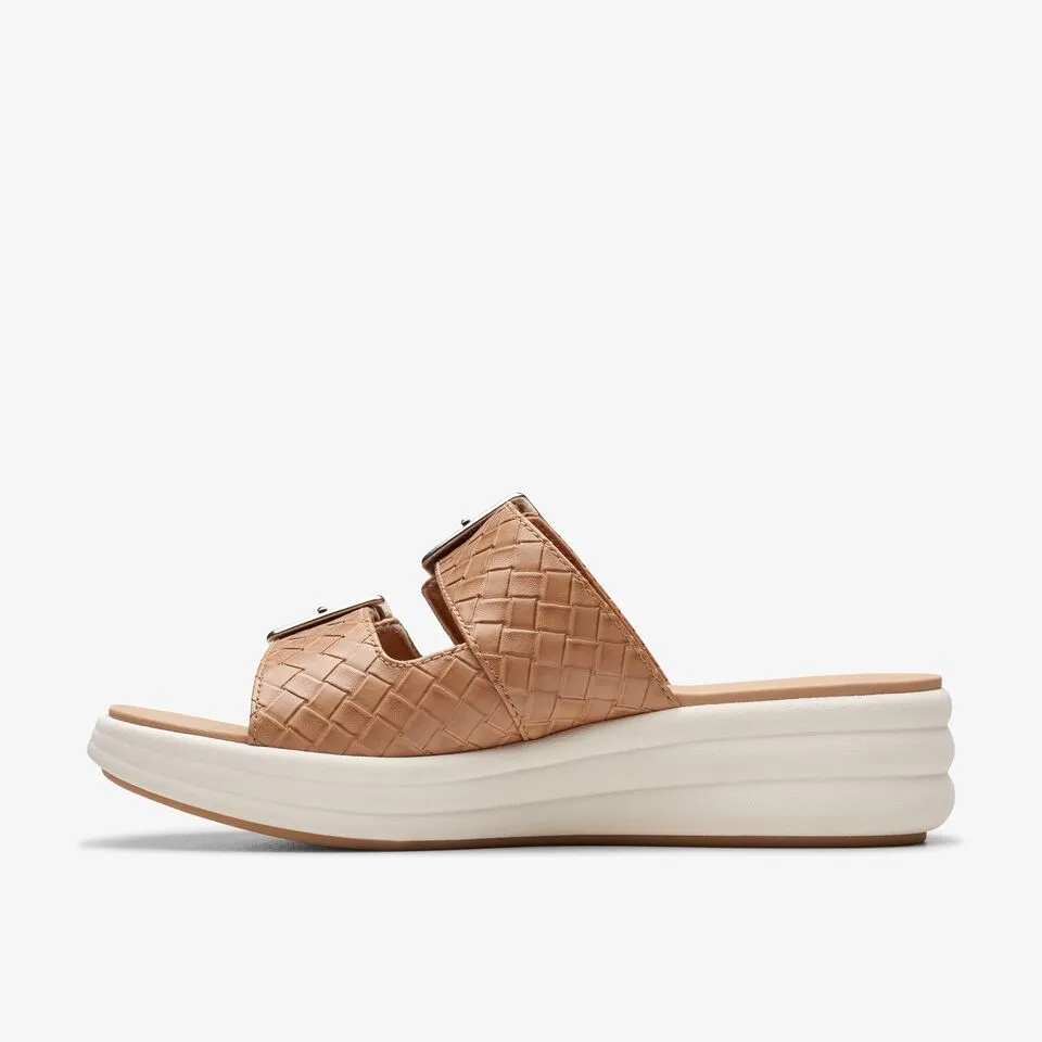 Clarks Women's Drift Buckle Warm Beige 26177848