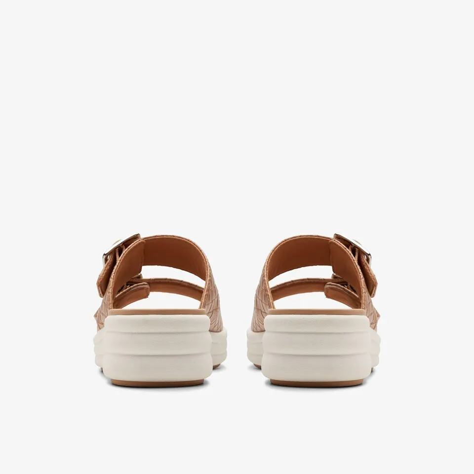 Clarks Women's Drift Buckle Warm Beige 26177848