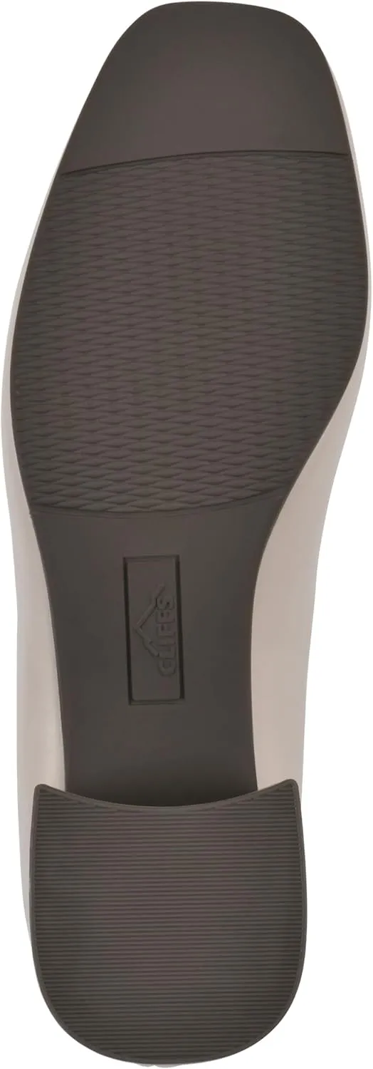 CLIFFS BY WHITE MOUNTAIN Women's Quintesa Cushioned Block Heel Pump