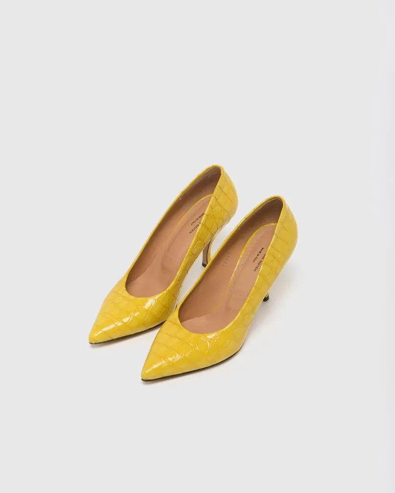 Crocodile Embossed Pump in Yellow
