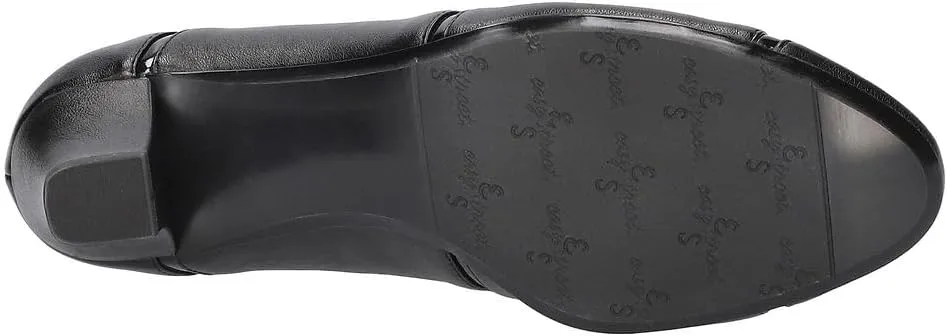 Easy Street Women's Datia Pump