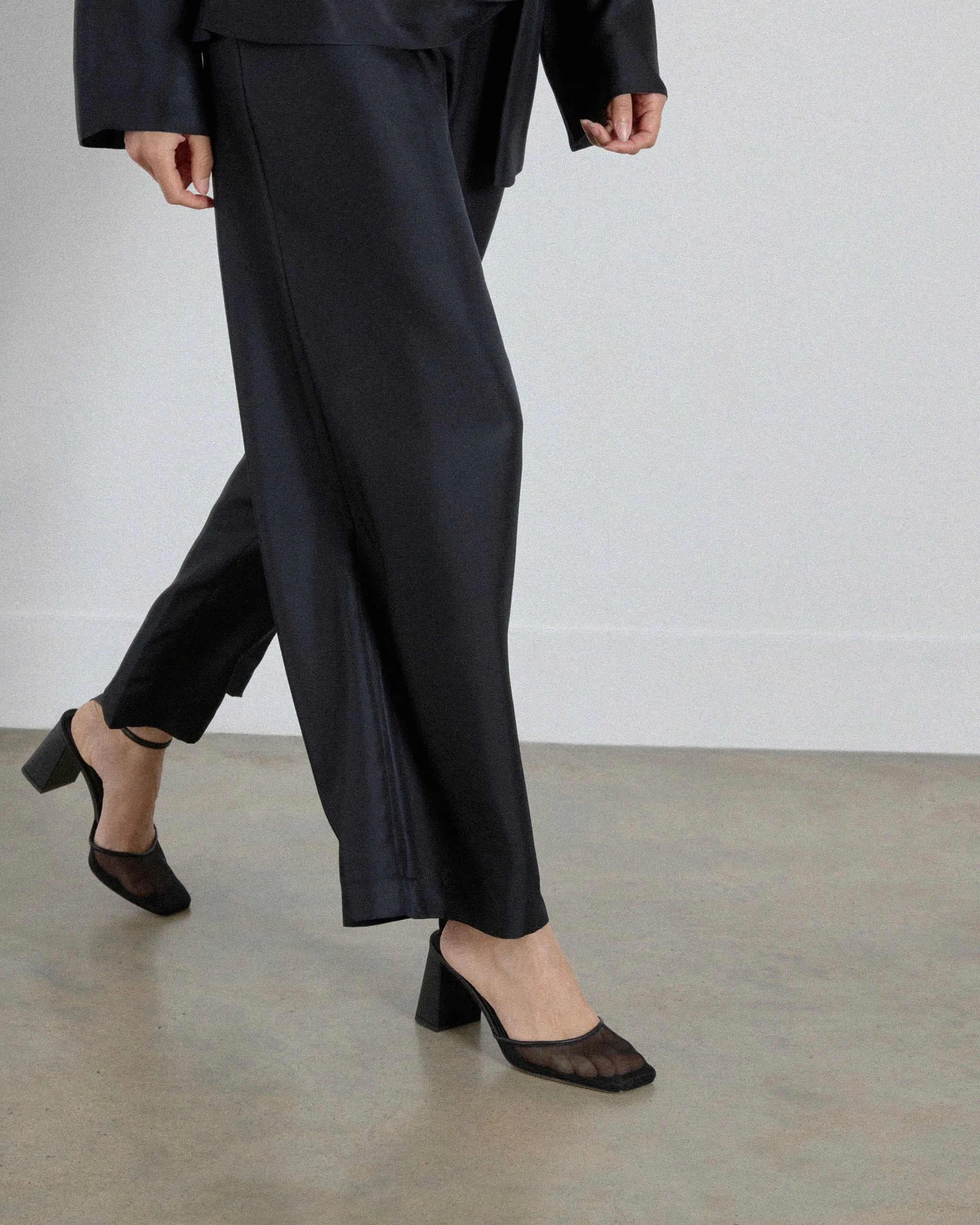 Felice Pump, Black Mesh