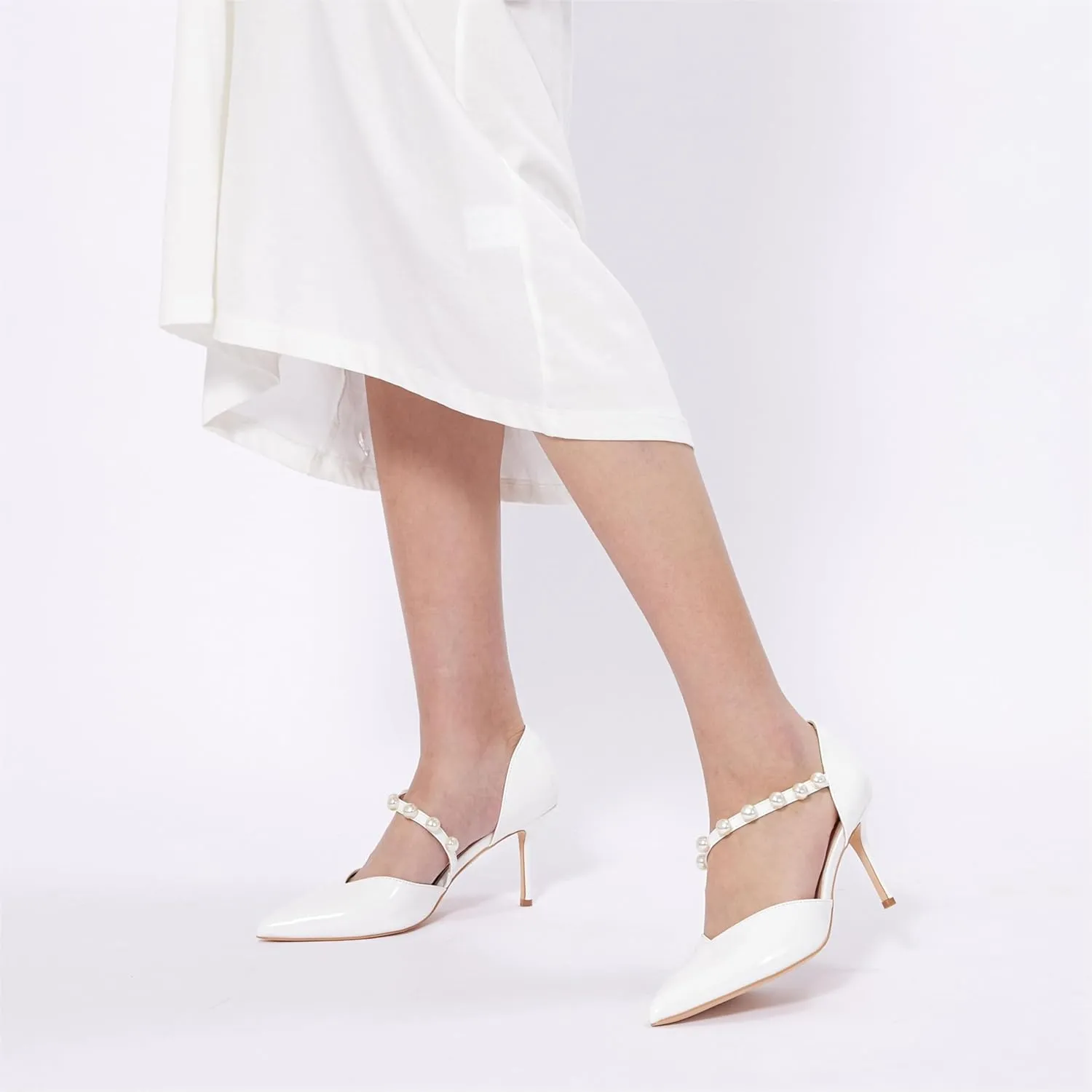 GENSHUO Women's 3.5 inches Closed Toe High Heels Stiletto Pointed Toe with Pearl Strappy Dress Wedding Party Pumps Shoes