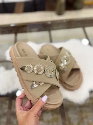 Gorgene Sandal