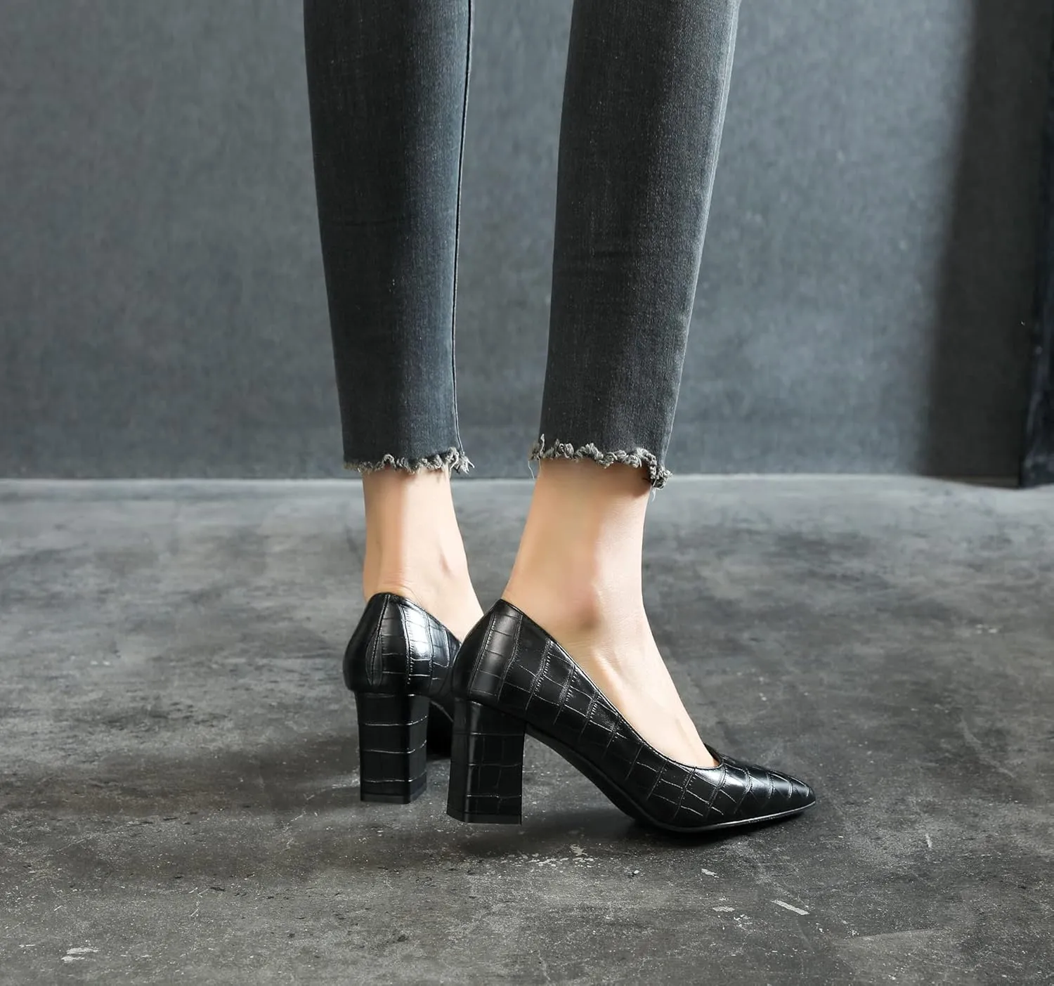 LizFoYa Women Sexy Pointed Toe Pumps Heel Office Lady Formal Crocodile Patterned Mid Walk Chunky Heels