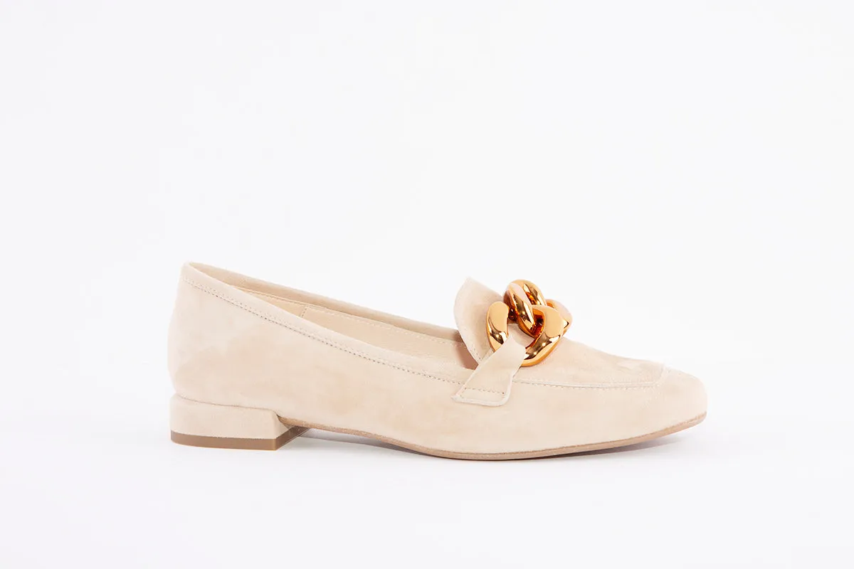 MARIAN - 25306 FLAT LOAFER WITH CHAIN DETAIL - BEIGE SUEDE