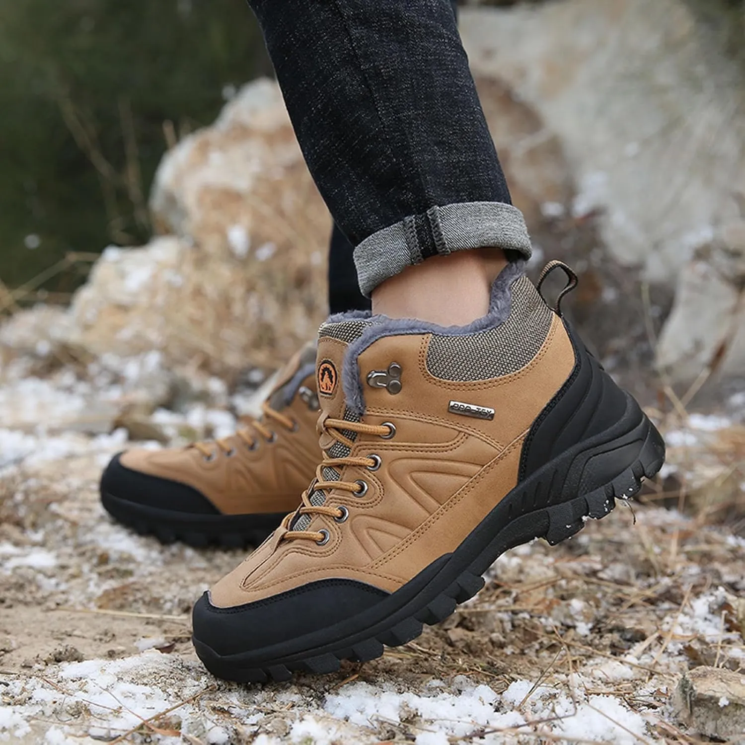 Men Winter Sneakers Outdoor Shoes Padded Warm Cotton Shoes Lightweight Hiking Shoes Large Size Men Casual Shoes Suede