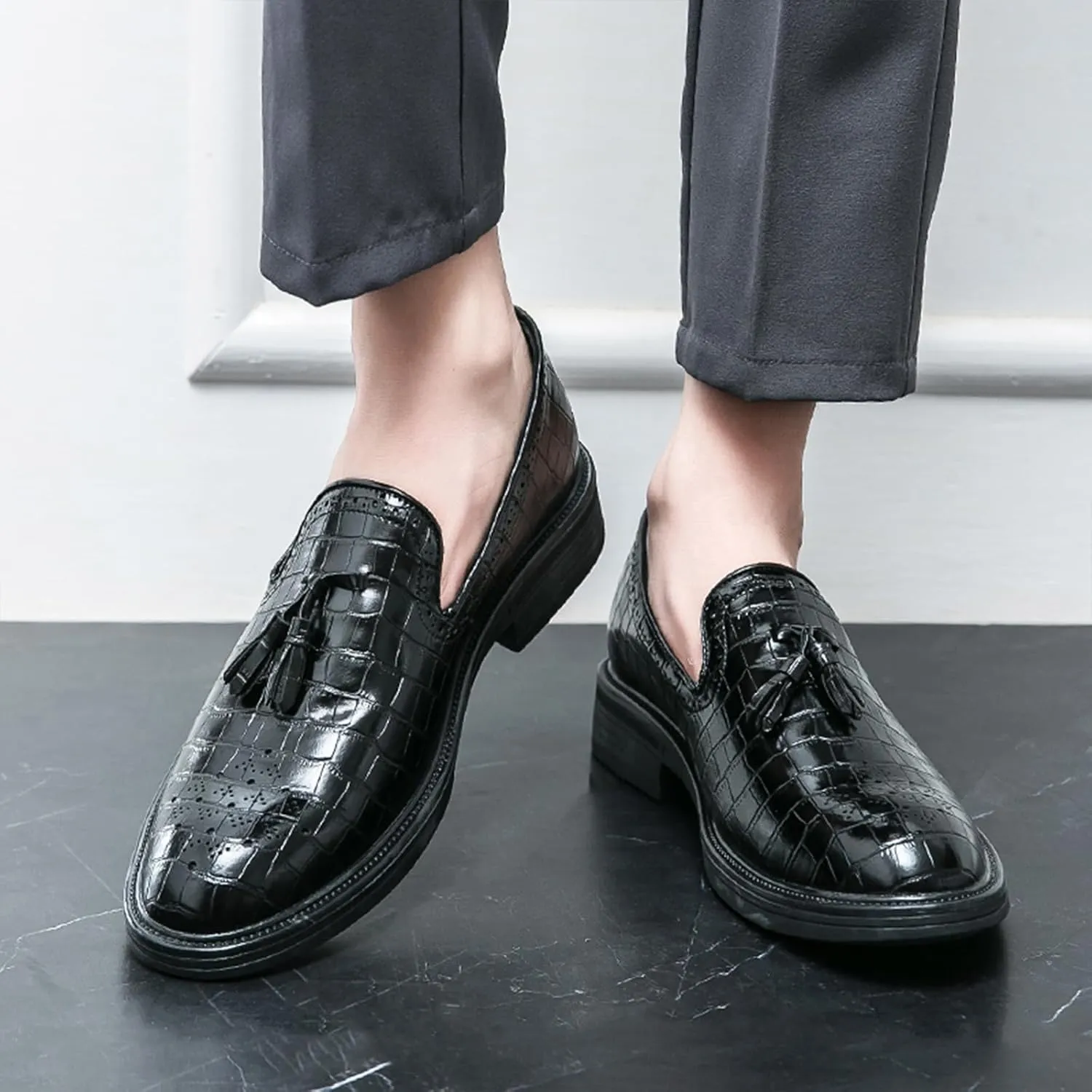 Men's Leather Tassel Loafers Classic Crocodile Printed Slip-on Casual Non-Slip Business Dress Oxford Shoes Penny Loafer for Men