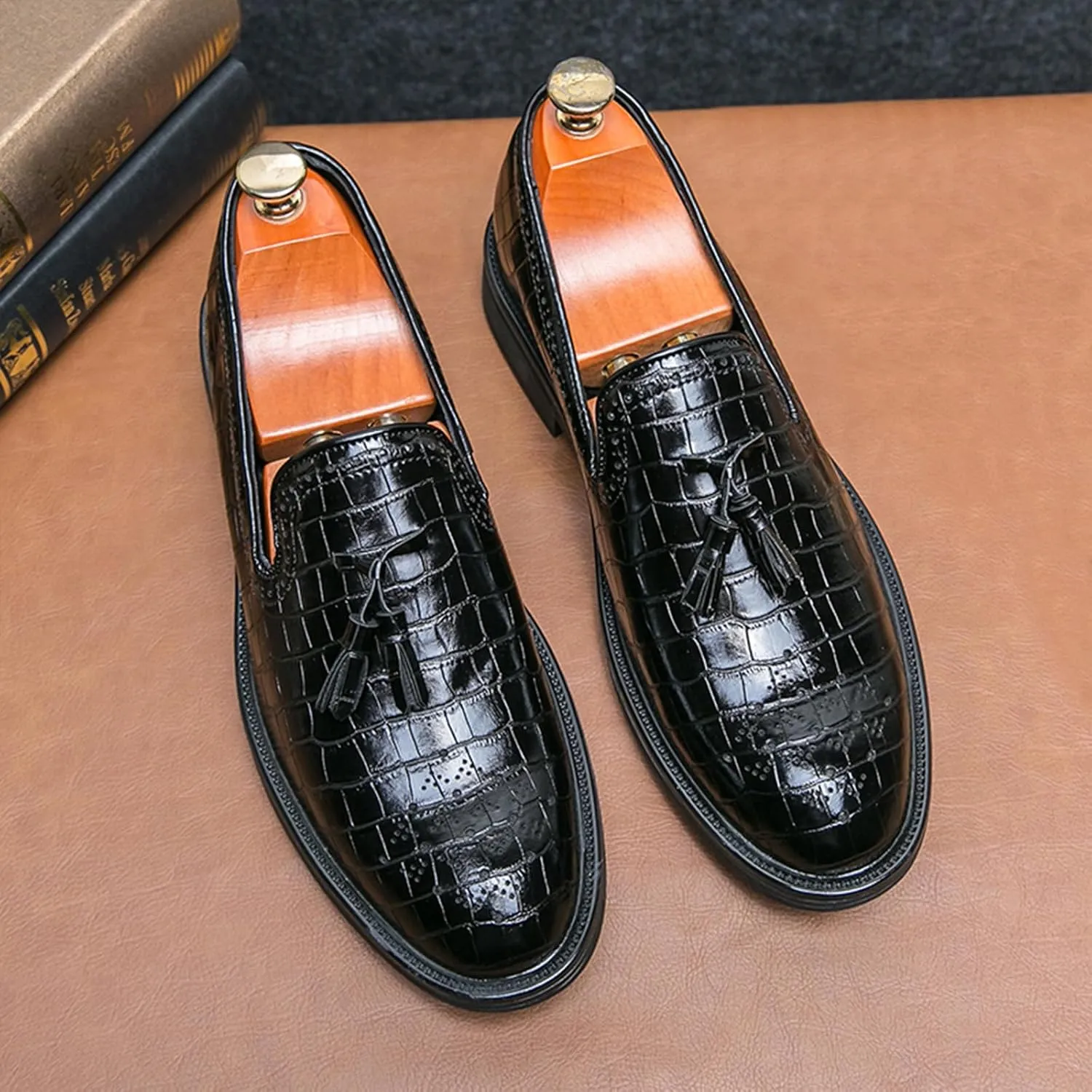 Men's Leather Tassel Loafers Classic Crocodile Printed Slip-on Casual Non-Slip Business Dress Oxford Shoes Penny Loafer for Men