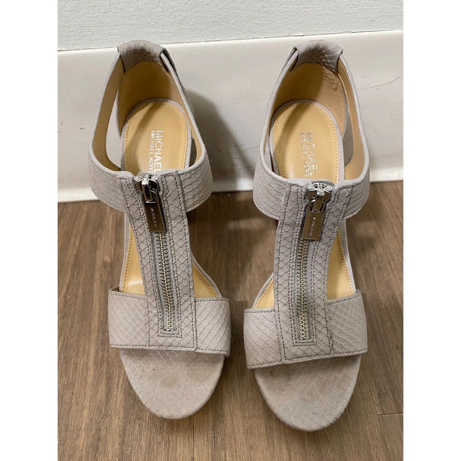 Michael Kors Gray Suede High Heeled Platform Sandal Sz 7