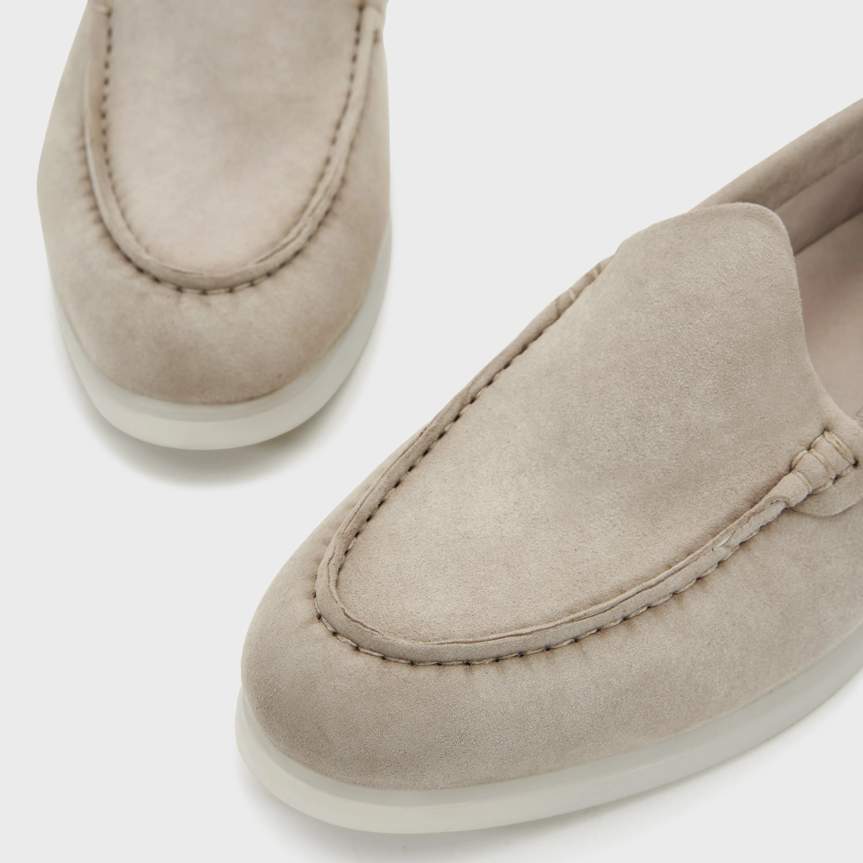 Nagra Loafer | Stone Suede