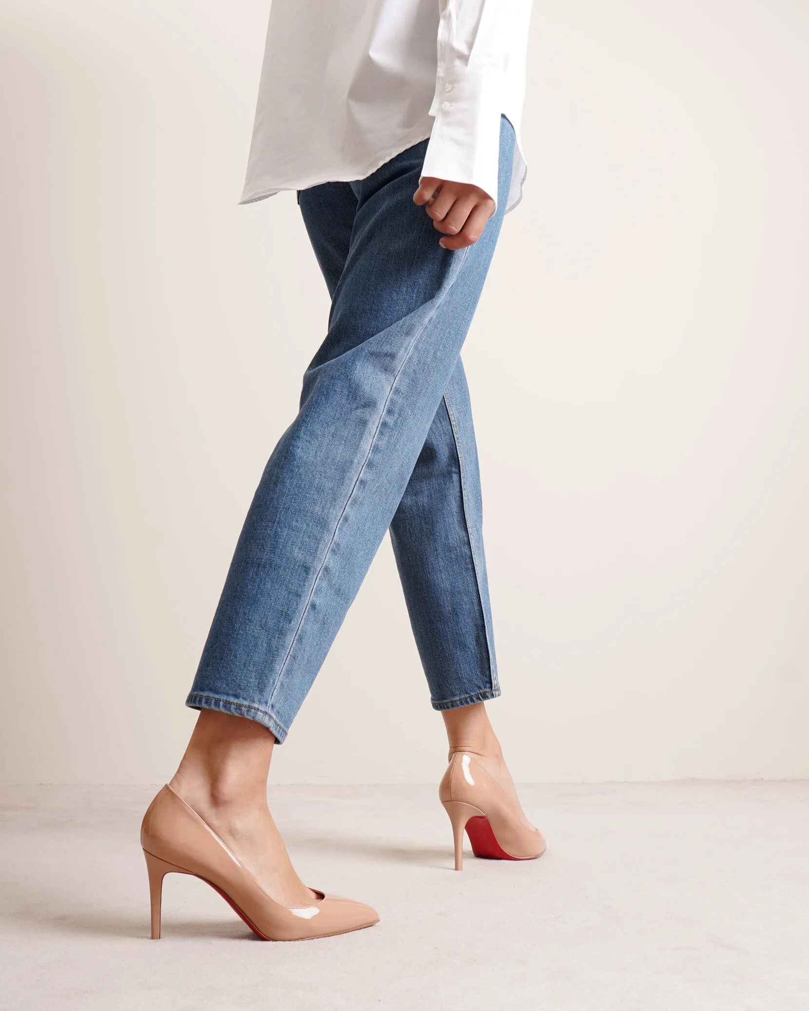 Pigalle 85 nude patent pump