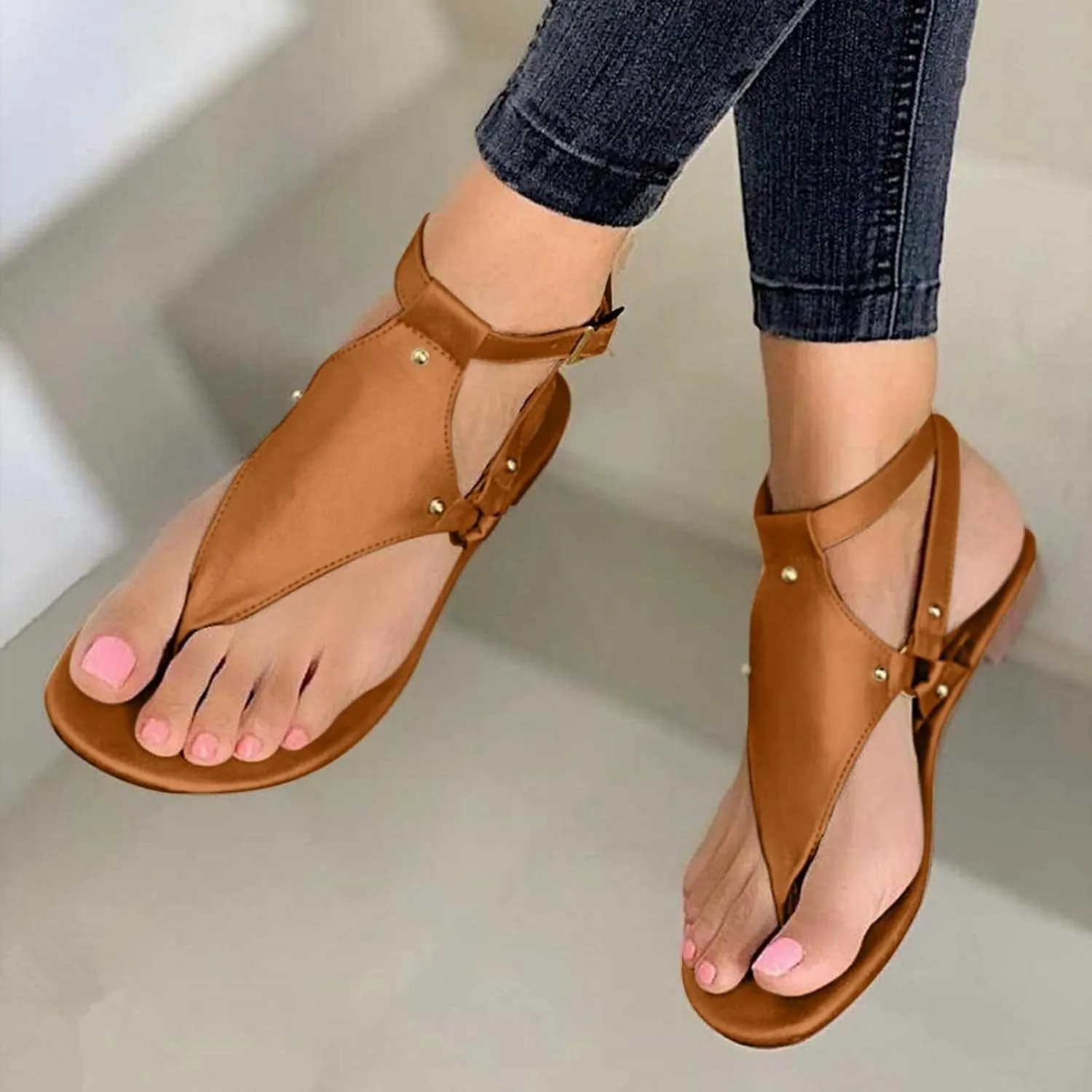 Sandals for Women Dressy Summer Thong Flip Flops Comfortable Ankle Strap Strappy Flat Sandals Walking Shoes Beach Sandals