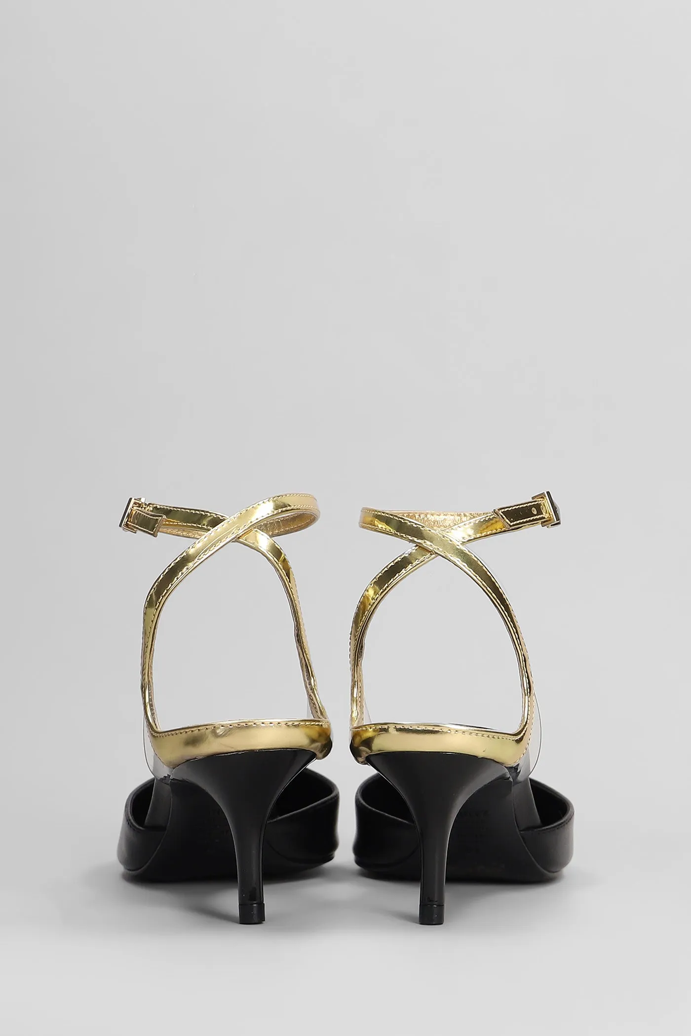 Skye Pump Mid Pumps in black leather