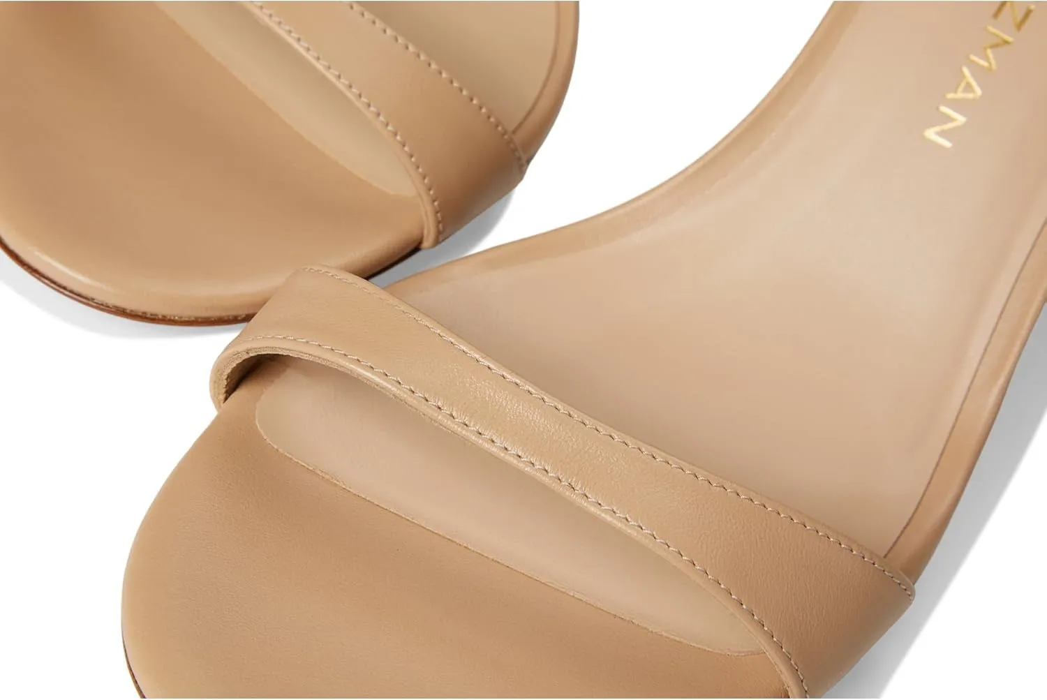 Stuart Weitzman Women's Nudist Block 75 Pump