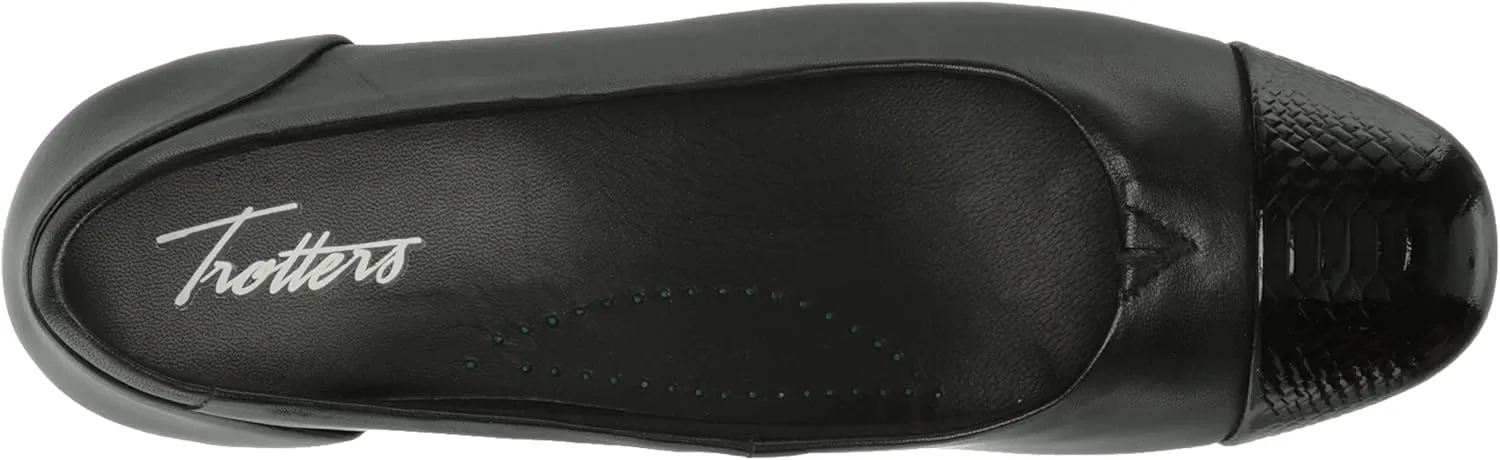 Trotters Women's Daisy Pump