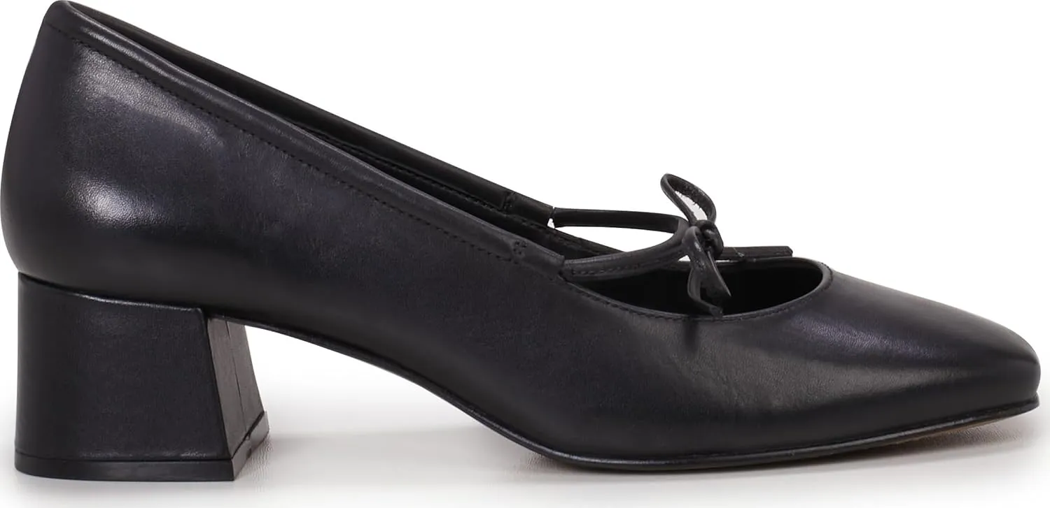 Vince Camuto Women's Charley Pump
