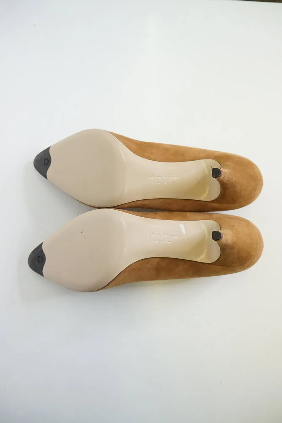 [WS4865] Salvatore Ferragamo | Mid Heel Pump