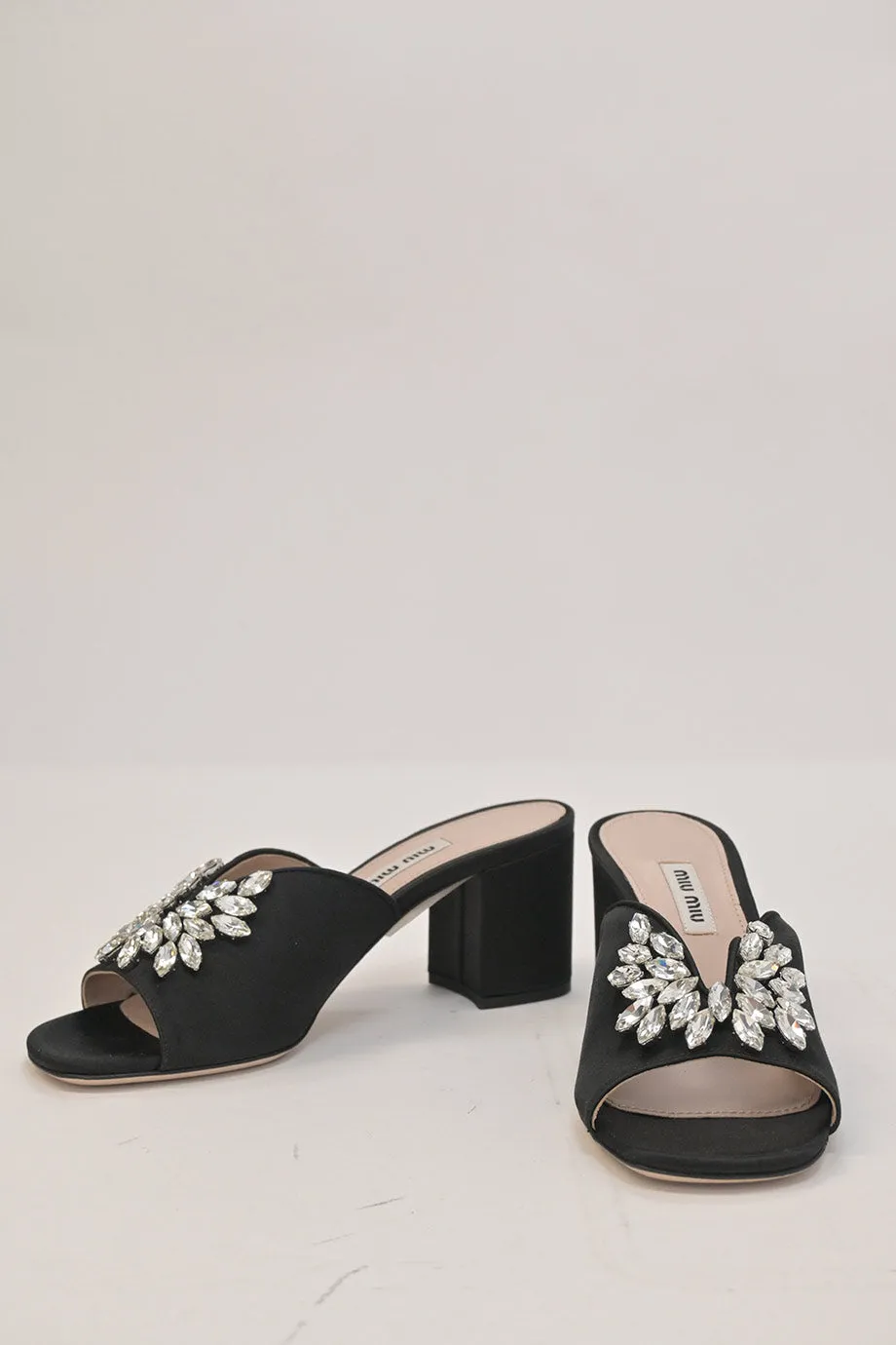 [WS7333] Miu Miu | Mid Heel Pump